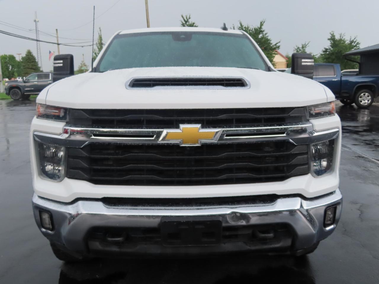 Chevrolet Silverado 2500HD 4WD Crew Cab 172" LT 2024