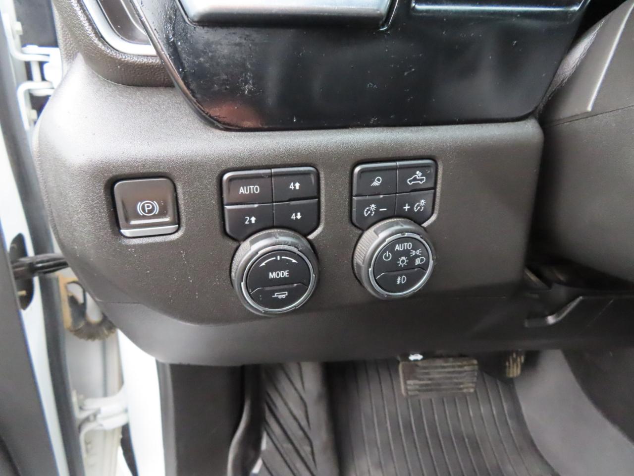 Chevrolet Silverado 2500HD 4WD Crew Cab 172" LT 2024