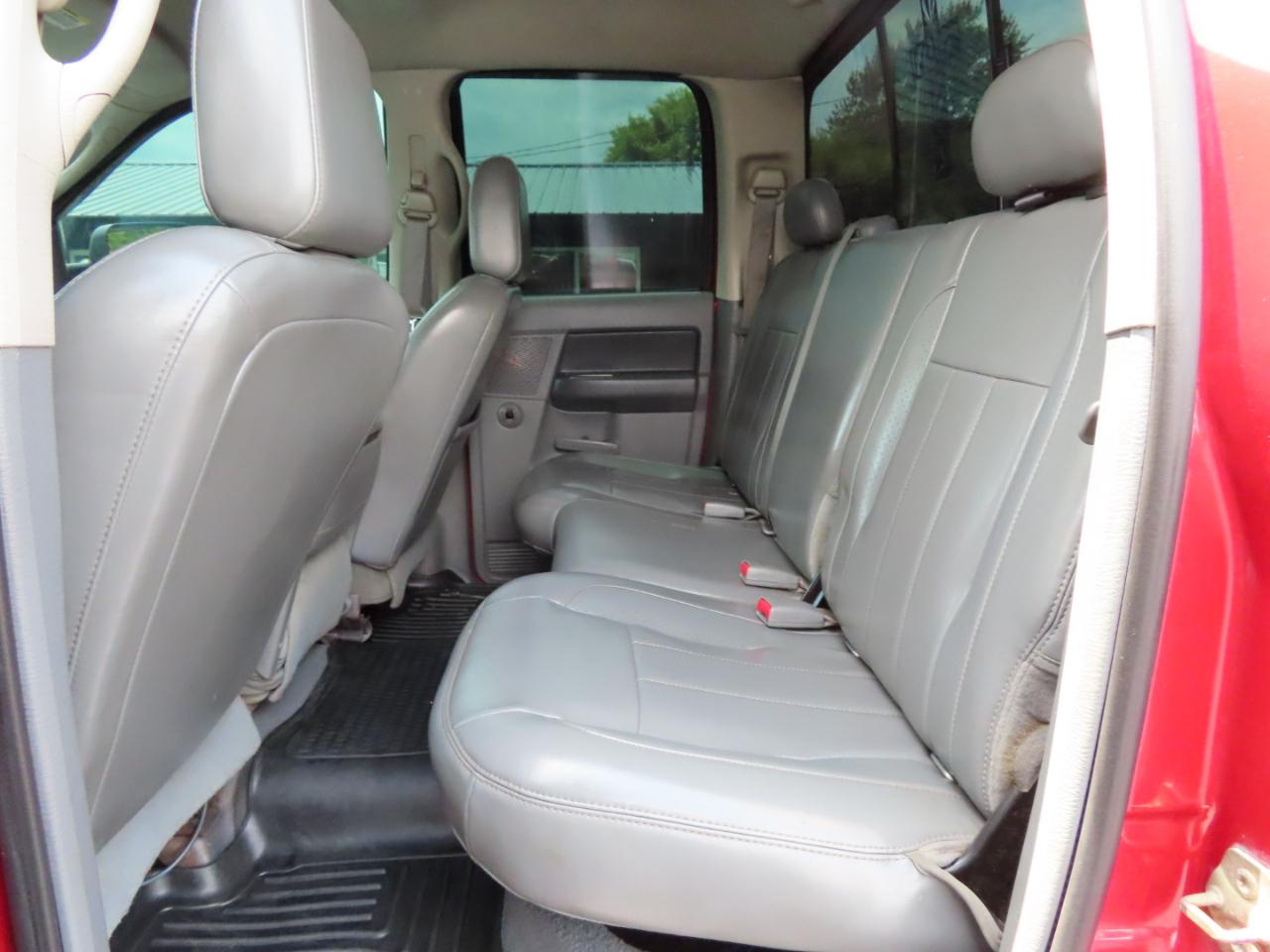 Dodge Ram 2500 4dr Quad Cab 140.5 4WD Laramie 2006