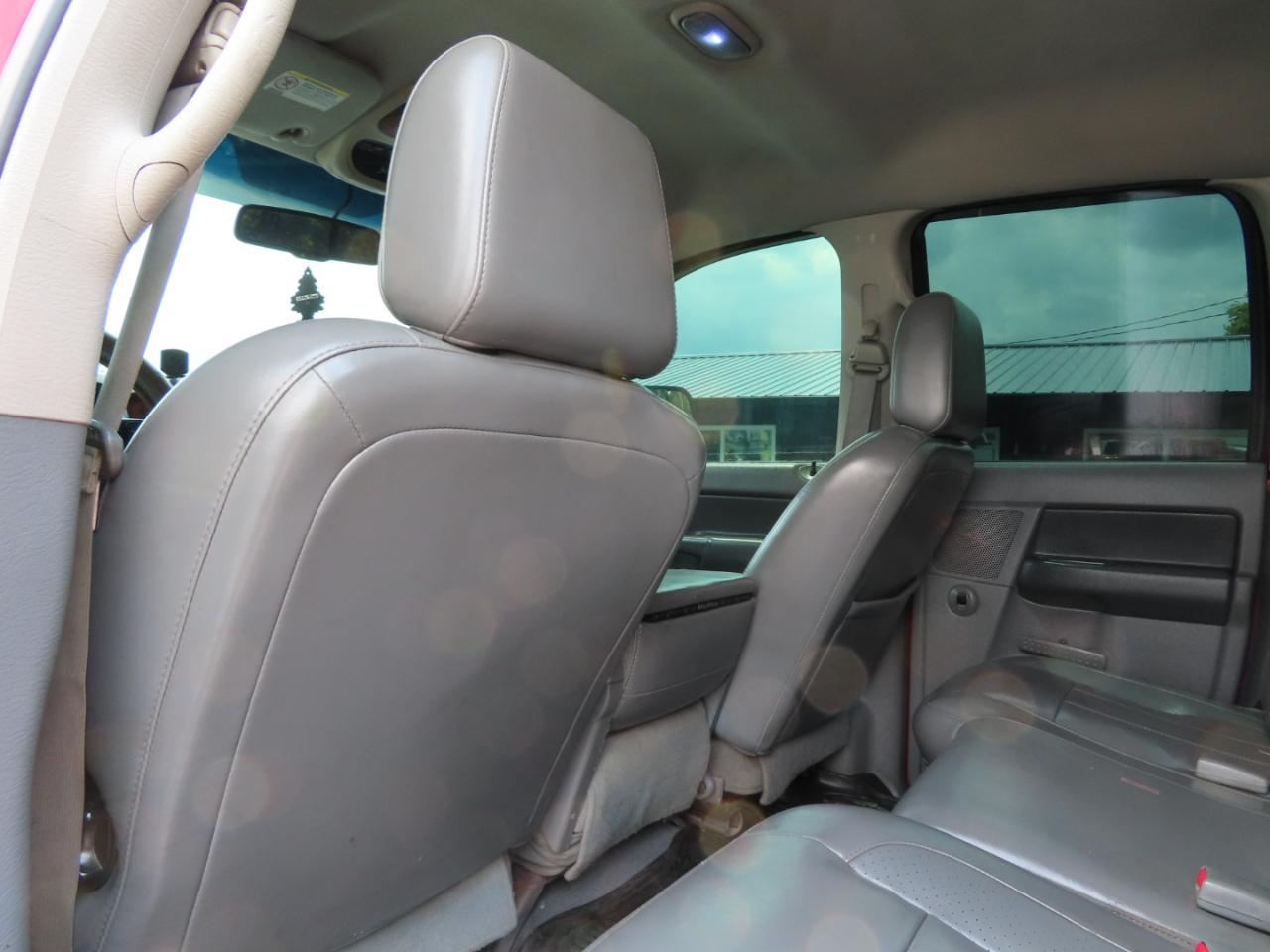 Dodge Ram 2500 4dr Quad Cab 140.5 4WD Laramie 2006