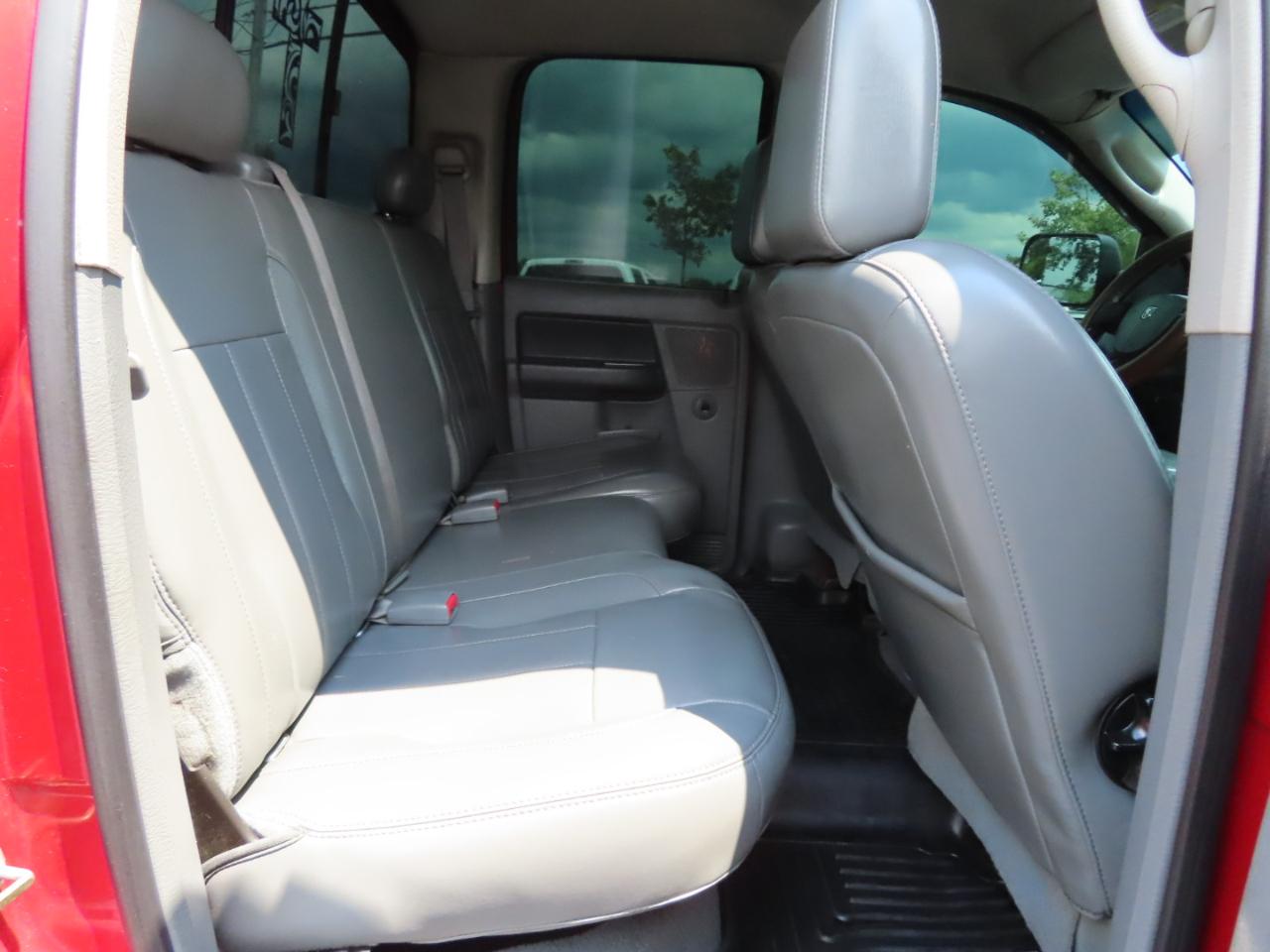 Dodge Ram 2500 4dr Quad Cab 140.5 4WD Laramie 2006