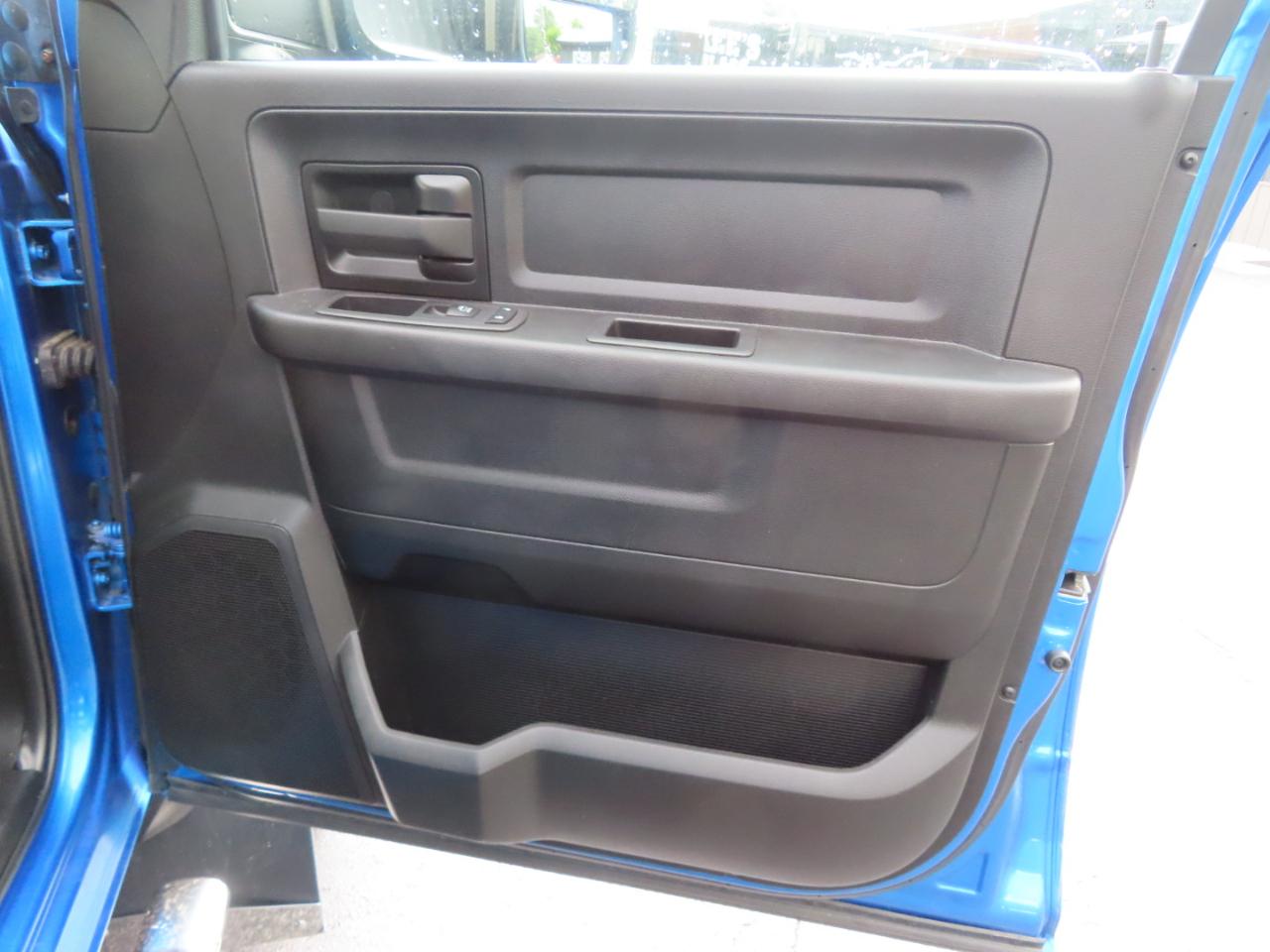 RAM 4500 Chassis Cab Tradesman 4x4 Crew Cab 60" CA 173.4" WB 2022