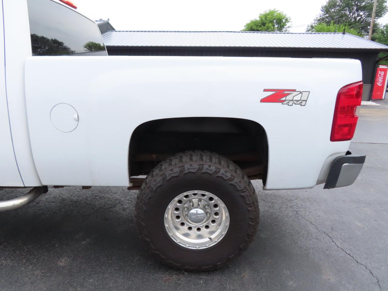 Chevrolet Silverado 2500HD 4WD Crew Cab 153" LTZ 2008