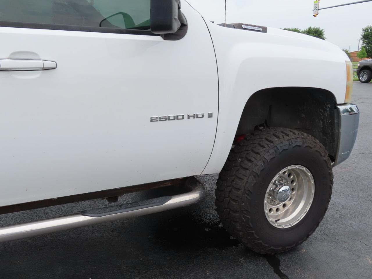 Chevrolet Silverado 2500HD 4WD Crew Cab 153" LTZ 2008