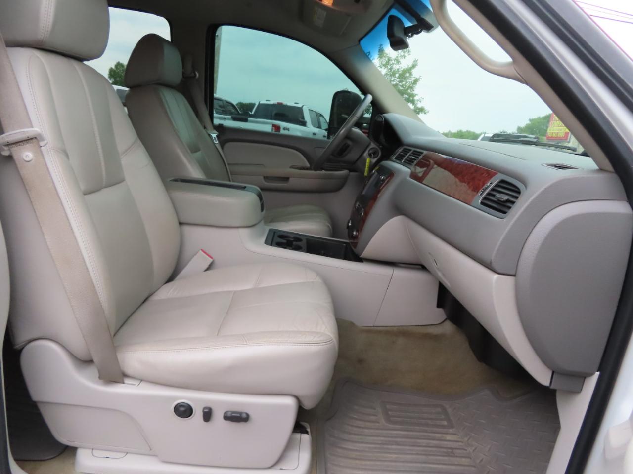 Chevrolet Silverado 2500HD 4WD Crew Cab 153" LTZ 2008