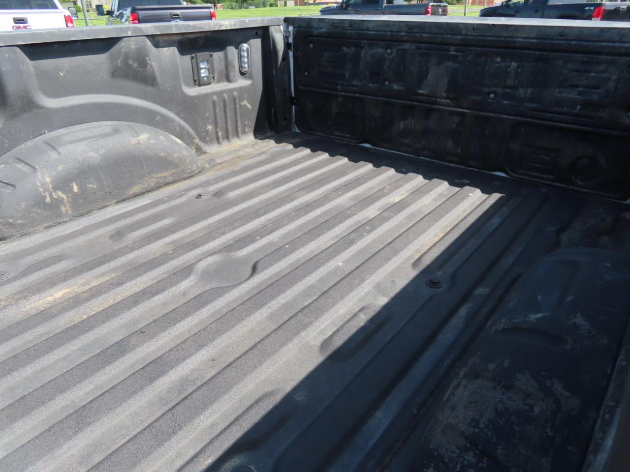 Ford Super Duty F-250 SRW XLT 4WD Crew Cab 8' Box 2025