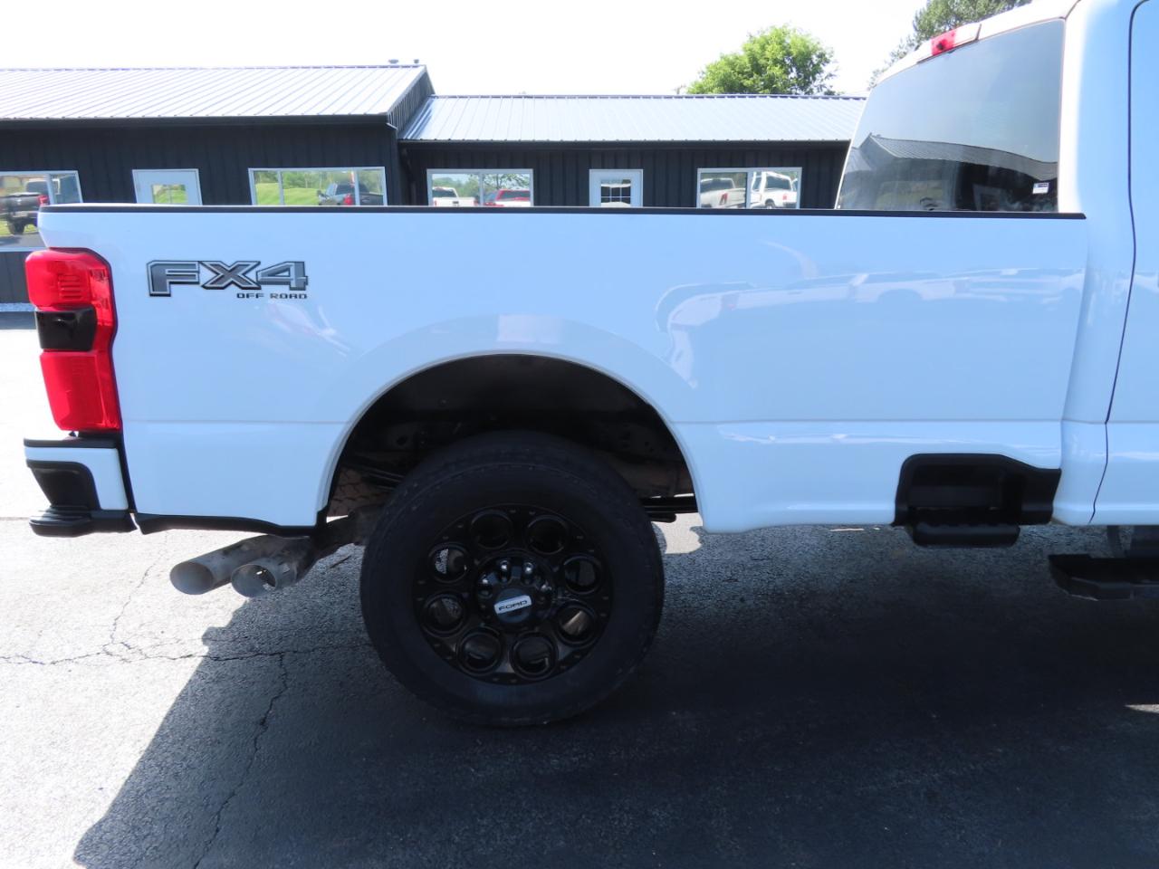 Ford Super Duty F-250 SRW XLT 4WD Crew Cab 8' Box 2025