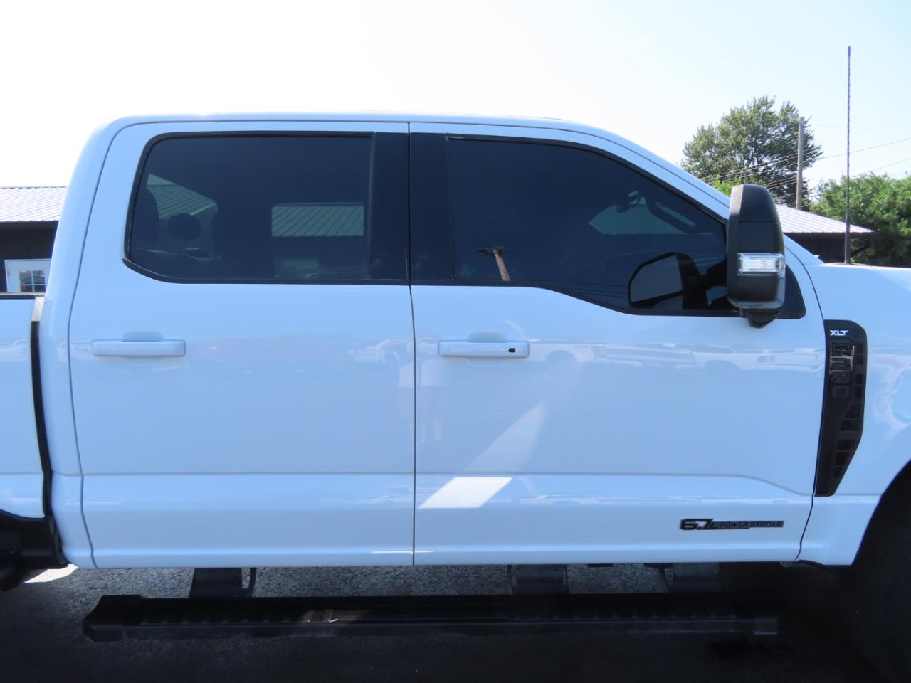 Ford Super Duty F-250 SRW XLT 4WD Crew Cab 8' Box 2025