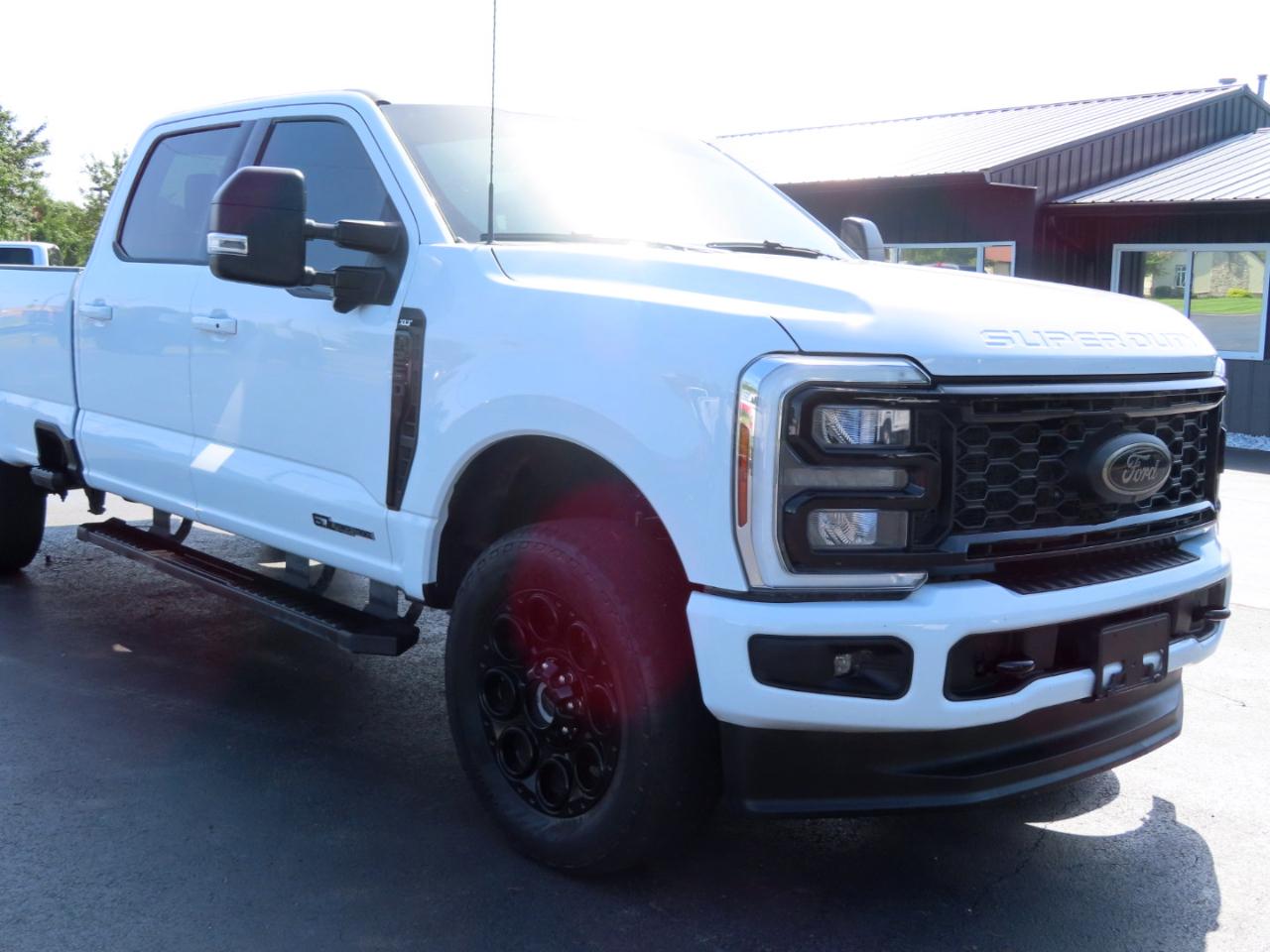 Ford Super Duty F-250 SRW XLT 4WD Crew Cab 8' Box 2025