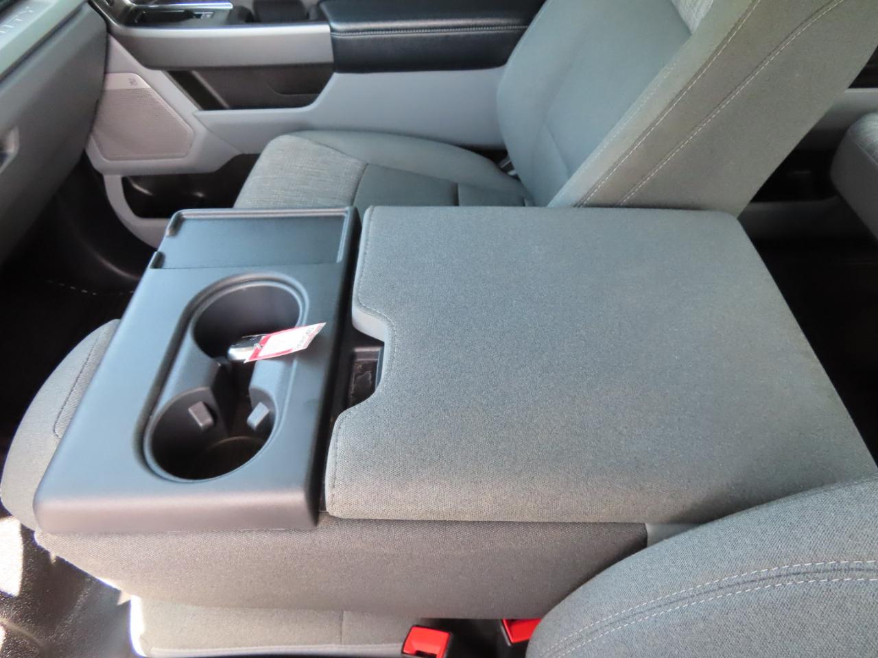 Ford Super Duty F-250 SRW XLT 4WD Crew Cab 8' Box 2025