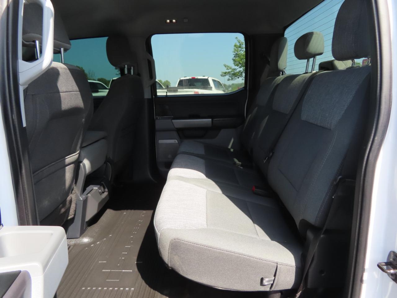 Ford Super Duty F-250 SRW XLT 4WD Crew Cab 8' Box 2025
