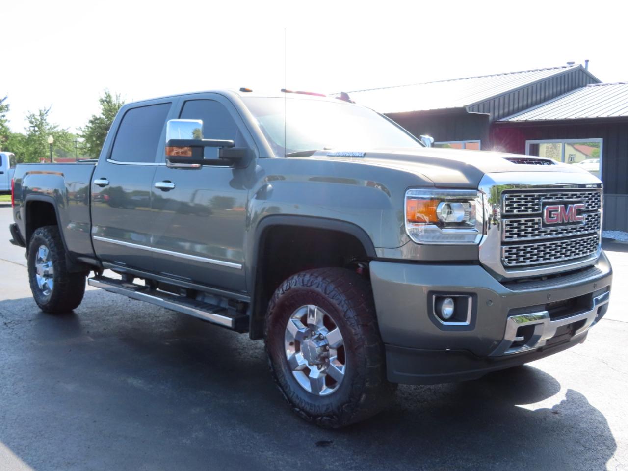 GMC Sierra 3500HD 4WD Crew Cab 153.7" Denali 2018