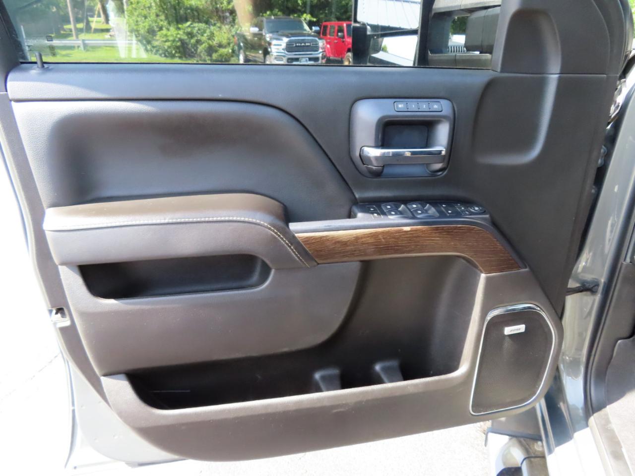 GMC Sierra 3500HD 4WD Crew Cab 153.7" Denali 2018