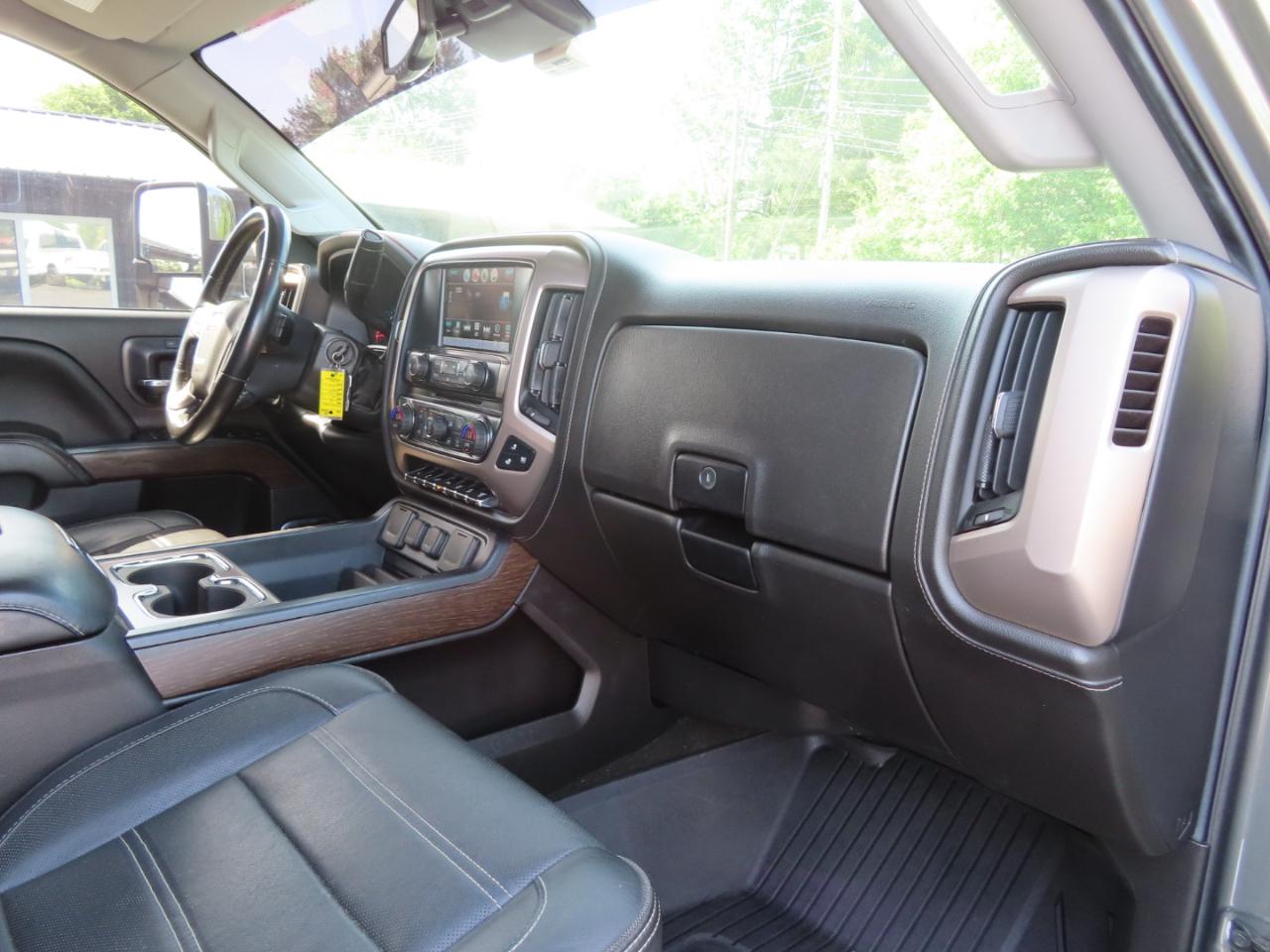 GMC Sierra 3500HD 4WD Crew Cab 153.7" Denali 2018