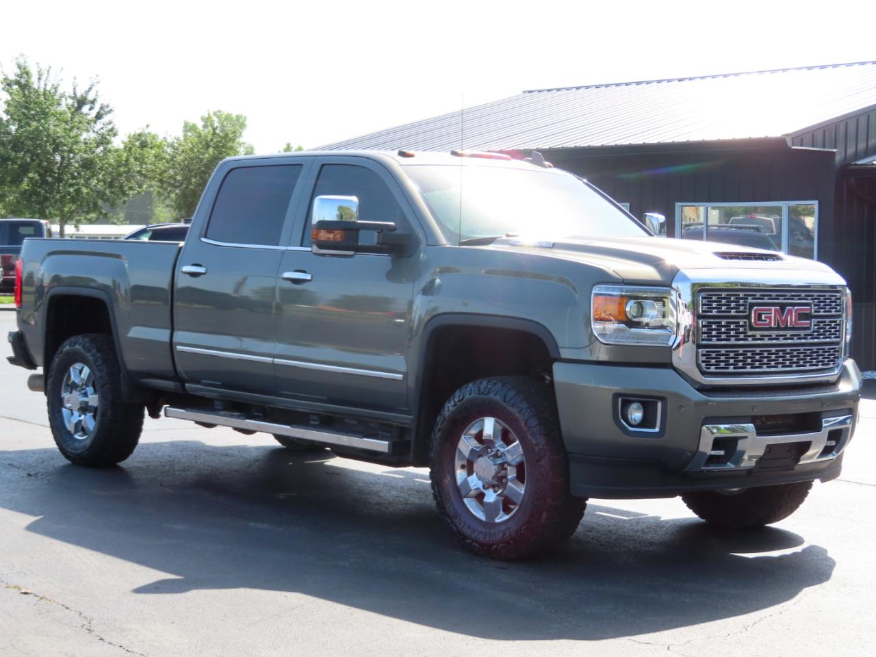 GMC Sierra 3500HD 4WD Crew Cab 153.7" Denali 2018