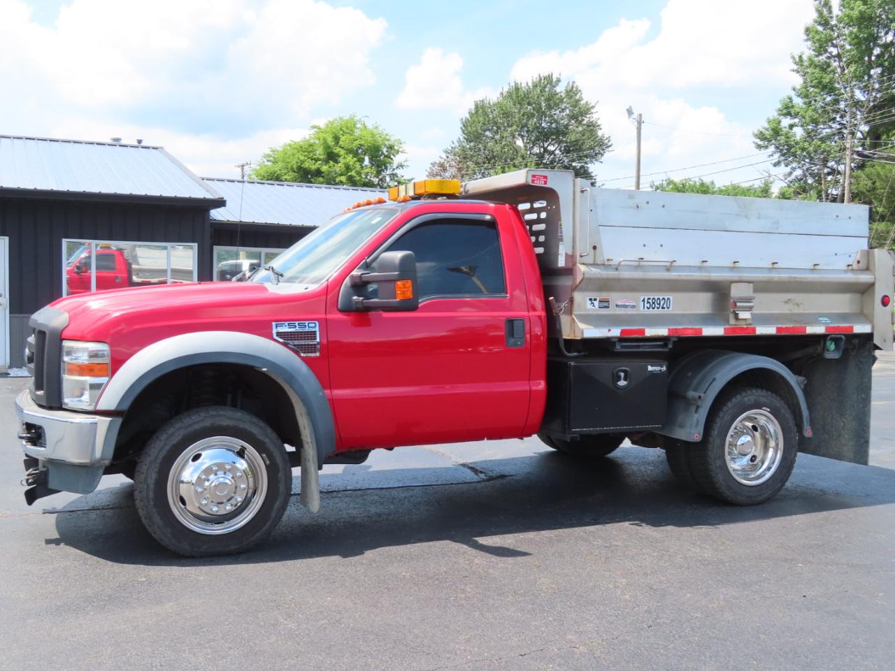 Ford Super Duty F-550 DRW 4WD Reg Cab 141" WB 60" CA XLT 2010