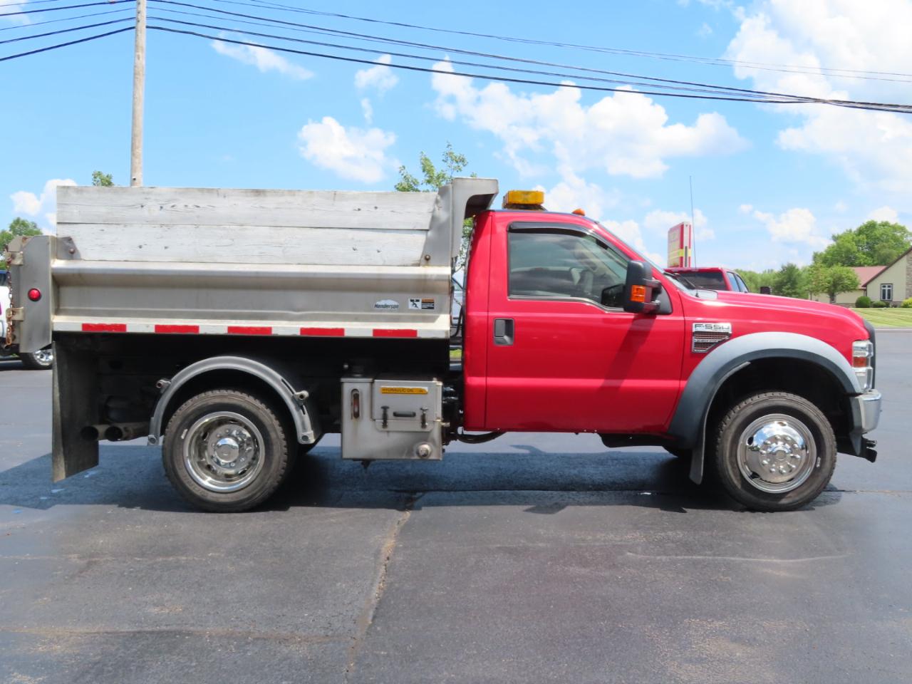 Ford Super Duty F-550 DRW 4WD Reg Cab 141" WB 60" CA XLT 2010