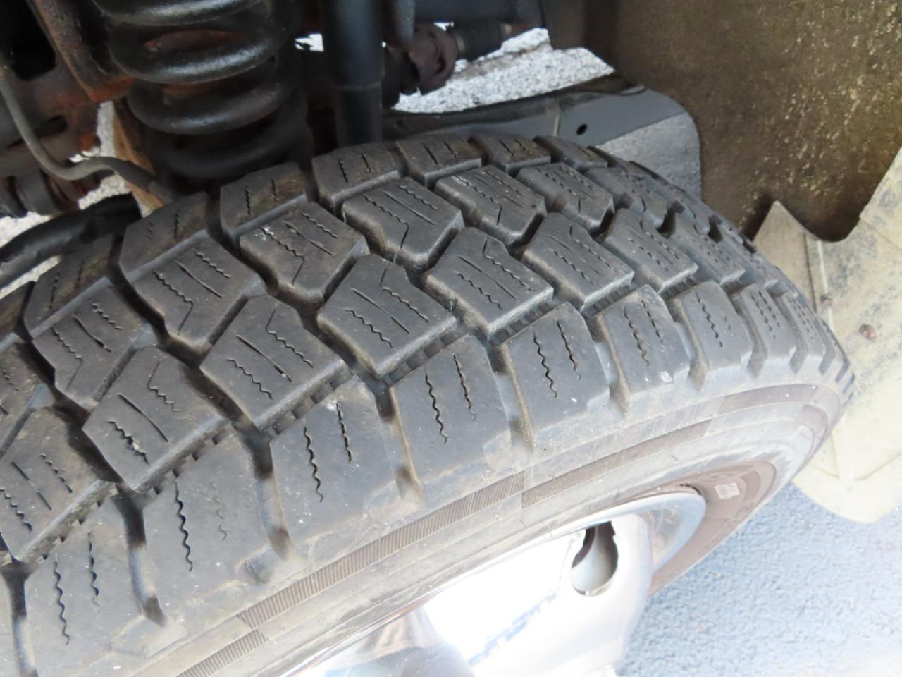 Ford Super Duty F-550 DRW 4WD Reg Cab 141" WB 60" CA XLT 2010