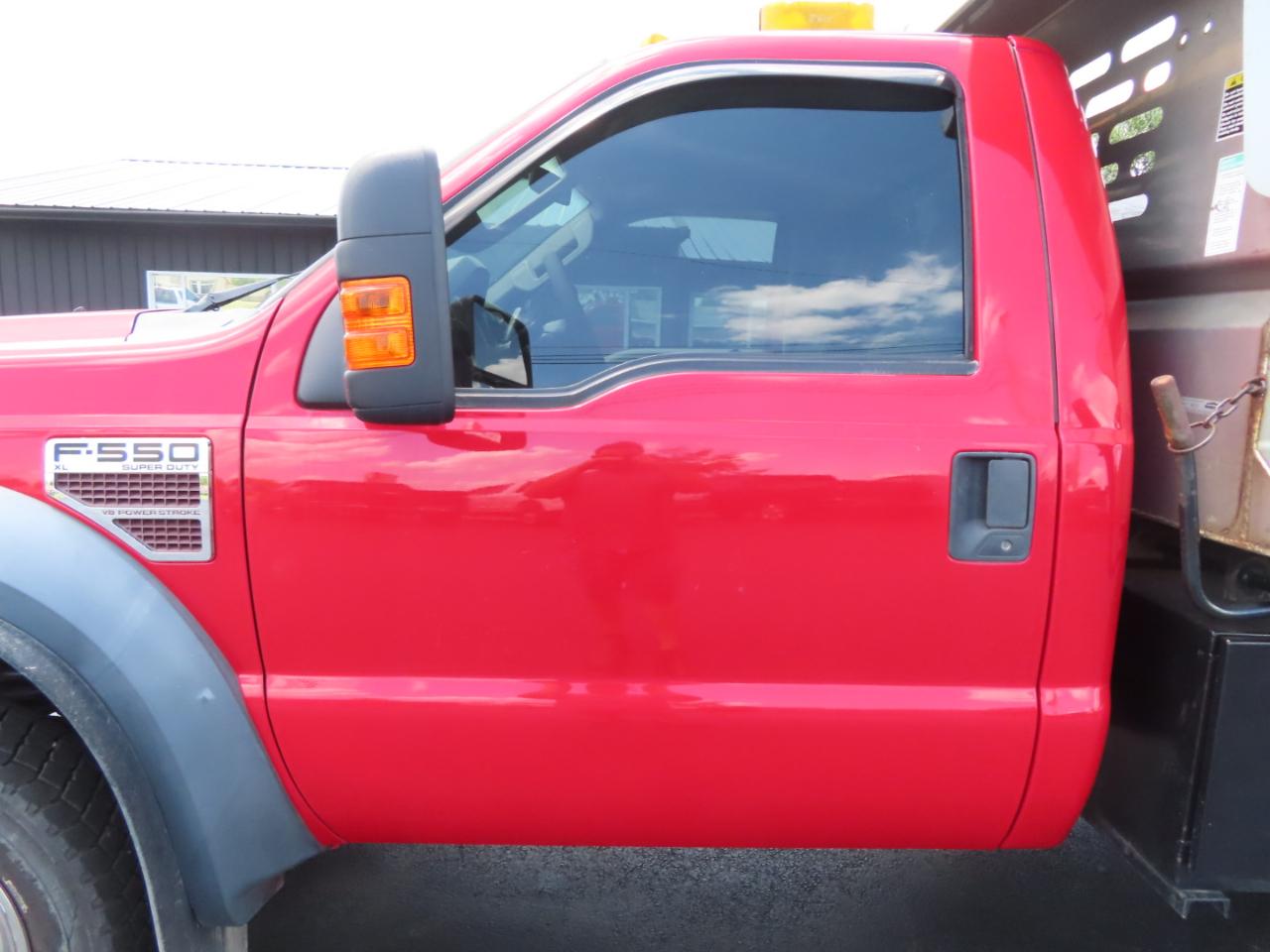 Ford Super Duty F-550 DRW 4WD Reg Cab 141" WB 60" CA XLT 2010