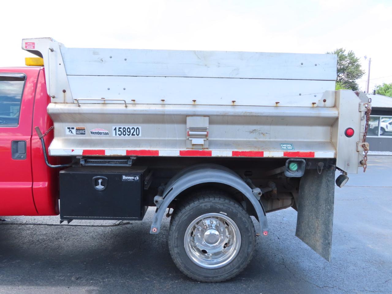 Ford Super Duty F-550 DRW 4WD Reg Cab 141" WB 60" CA XLT 2010