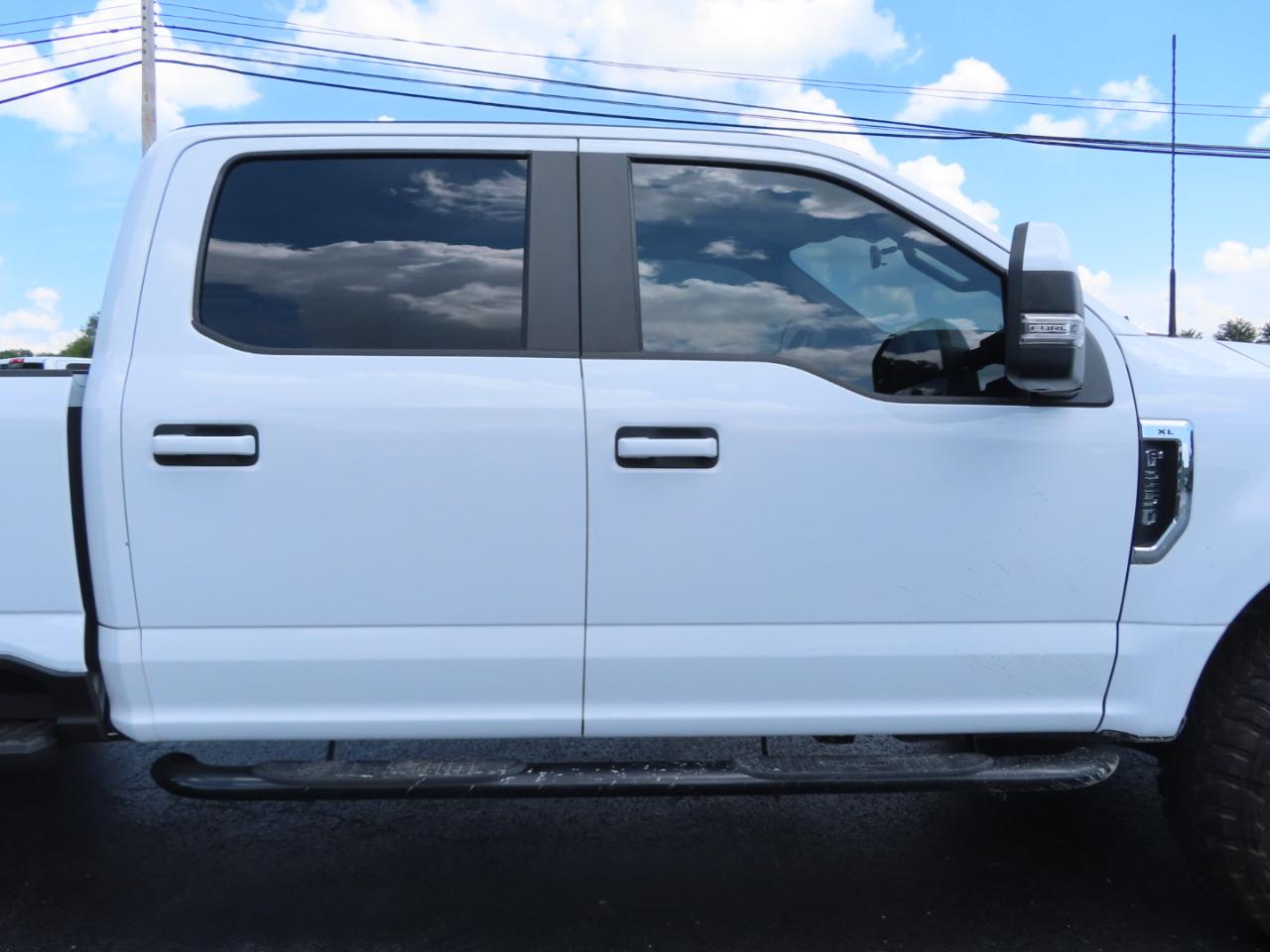 Ford Super Duty F-250 SRW XL 4WD Crew Cab 8' Box 2022