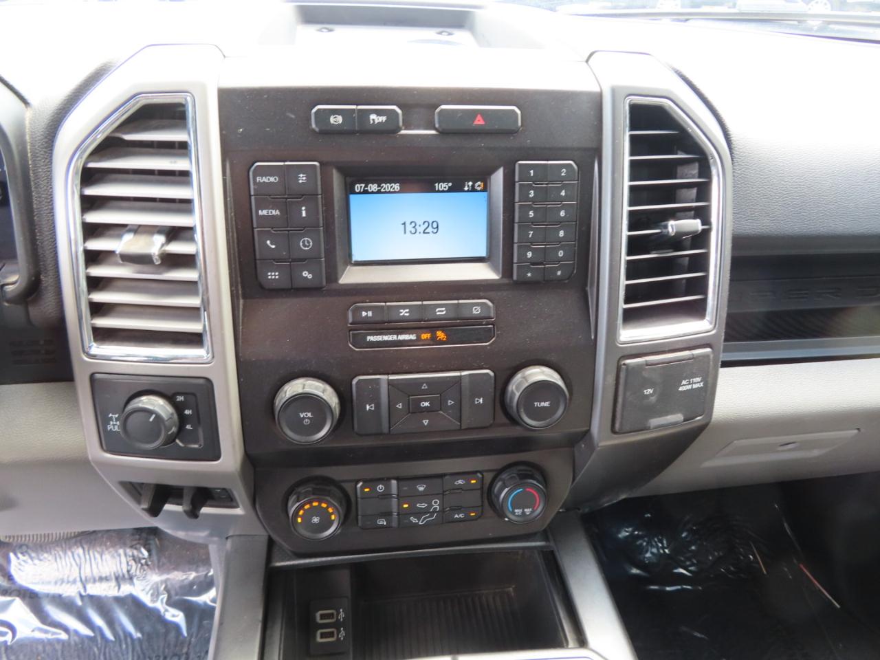 Ford Super Duty F-250 SRW XL 4WD Crew Cab 8' Box 2022