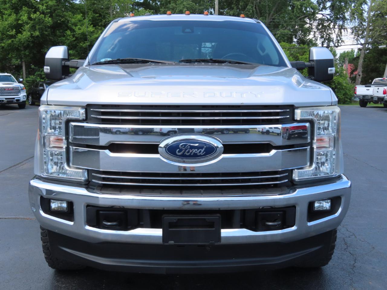 Ford Super Duty F-250 SRW Lariat 4WD Crew Cab 6.75' Box 2017