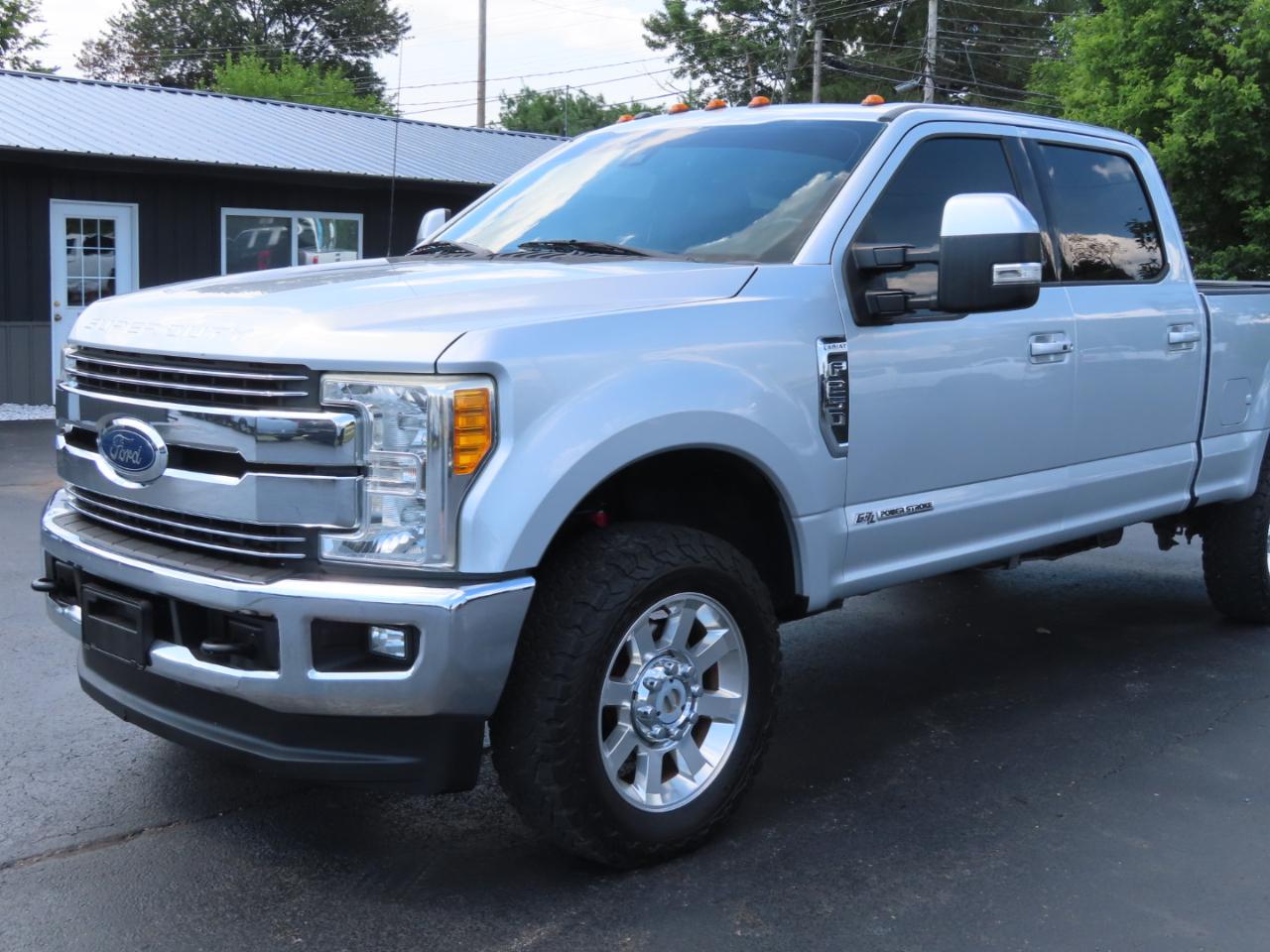 Ford Super Duty F-250 SRW Lariat 4WD Crew Cab 6.75' Box 2017
