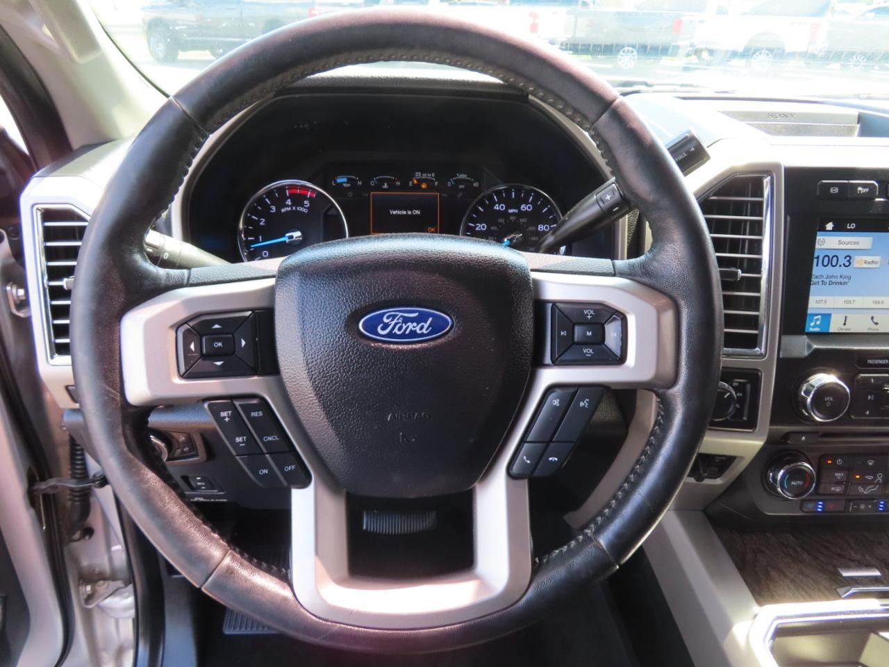 Ford Super Duty F-250 SRW Lariat 4WD Crew Cab 6.75' Box 2017