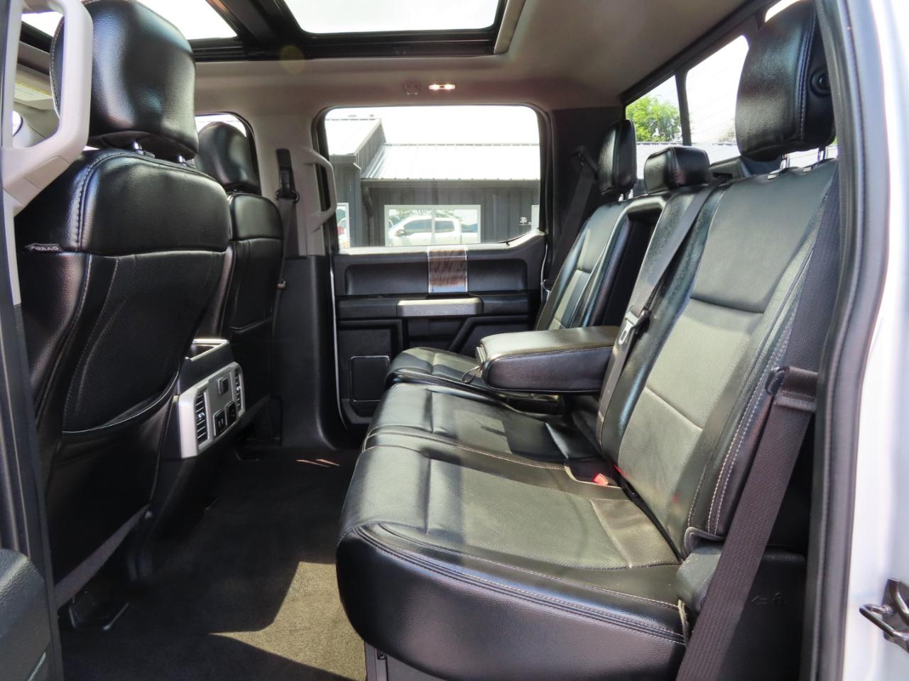 Ford Super Duty F-250 SRW Lariat 4WD Crew Cab 6.75' Box 2017