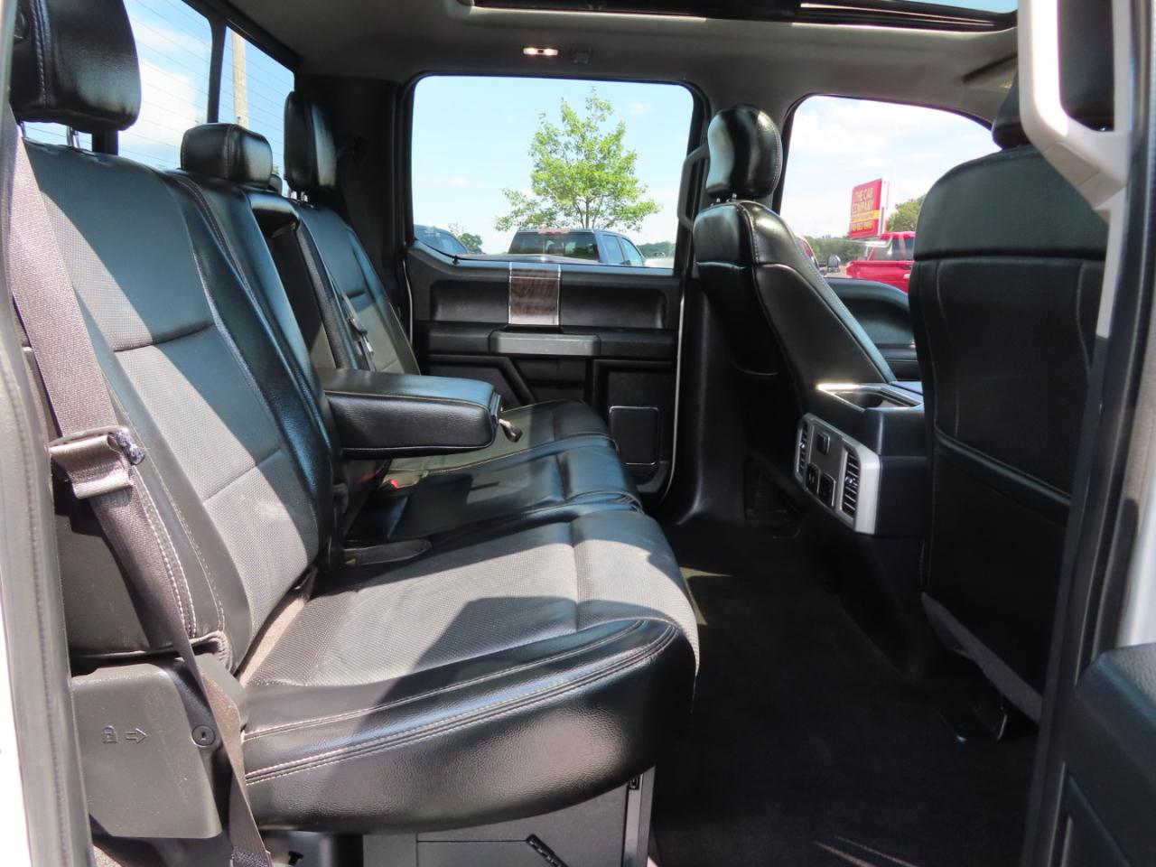 Ford Super Duty F-250 SRW Lariat 4WD Crew Cab 6.75' Box 2017