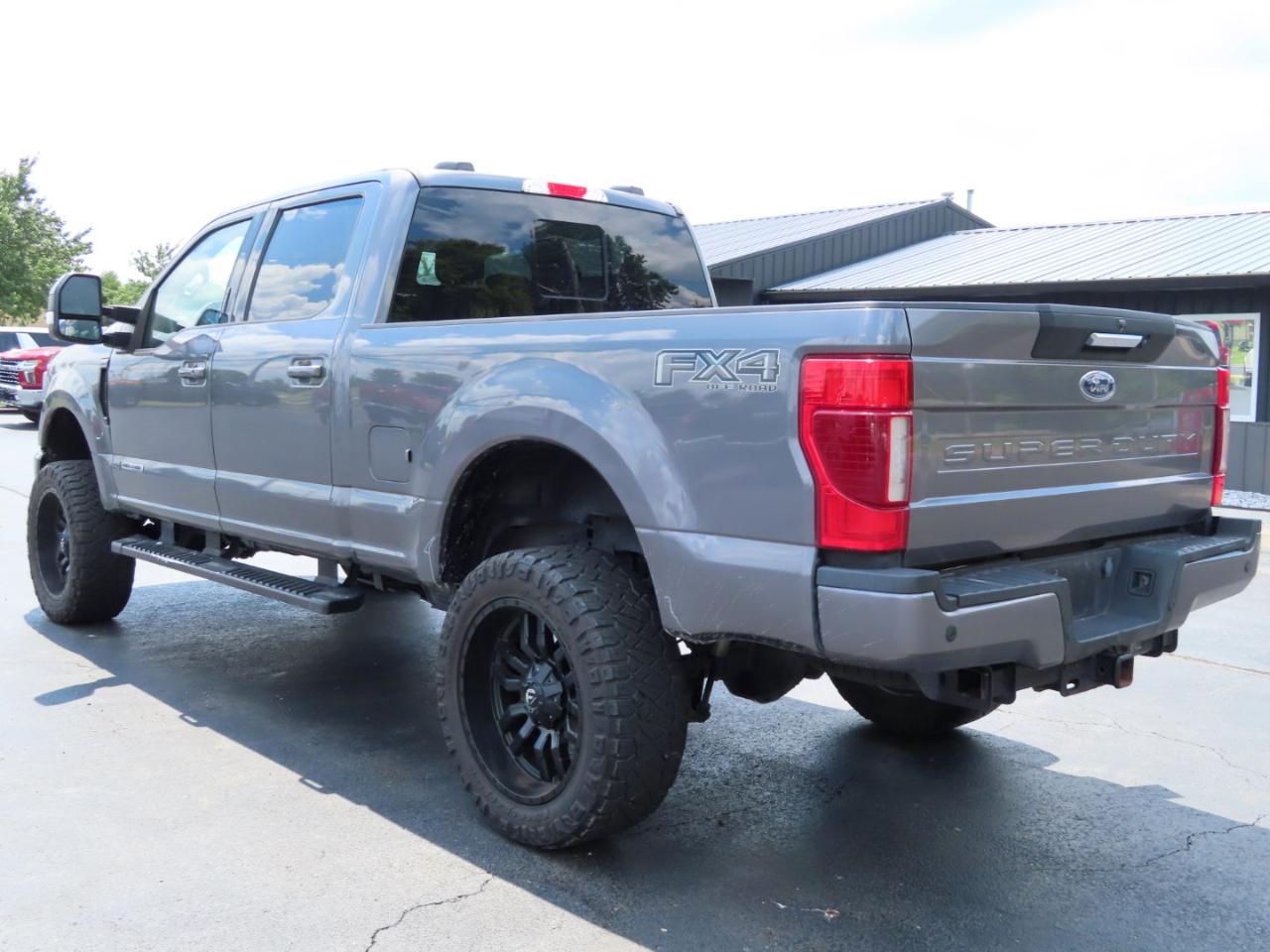 Ford Super Duty F-250 SRW Lariat 4WD Crew Cab 8' Box 2021