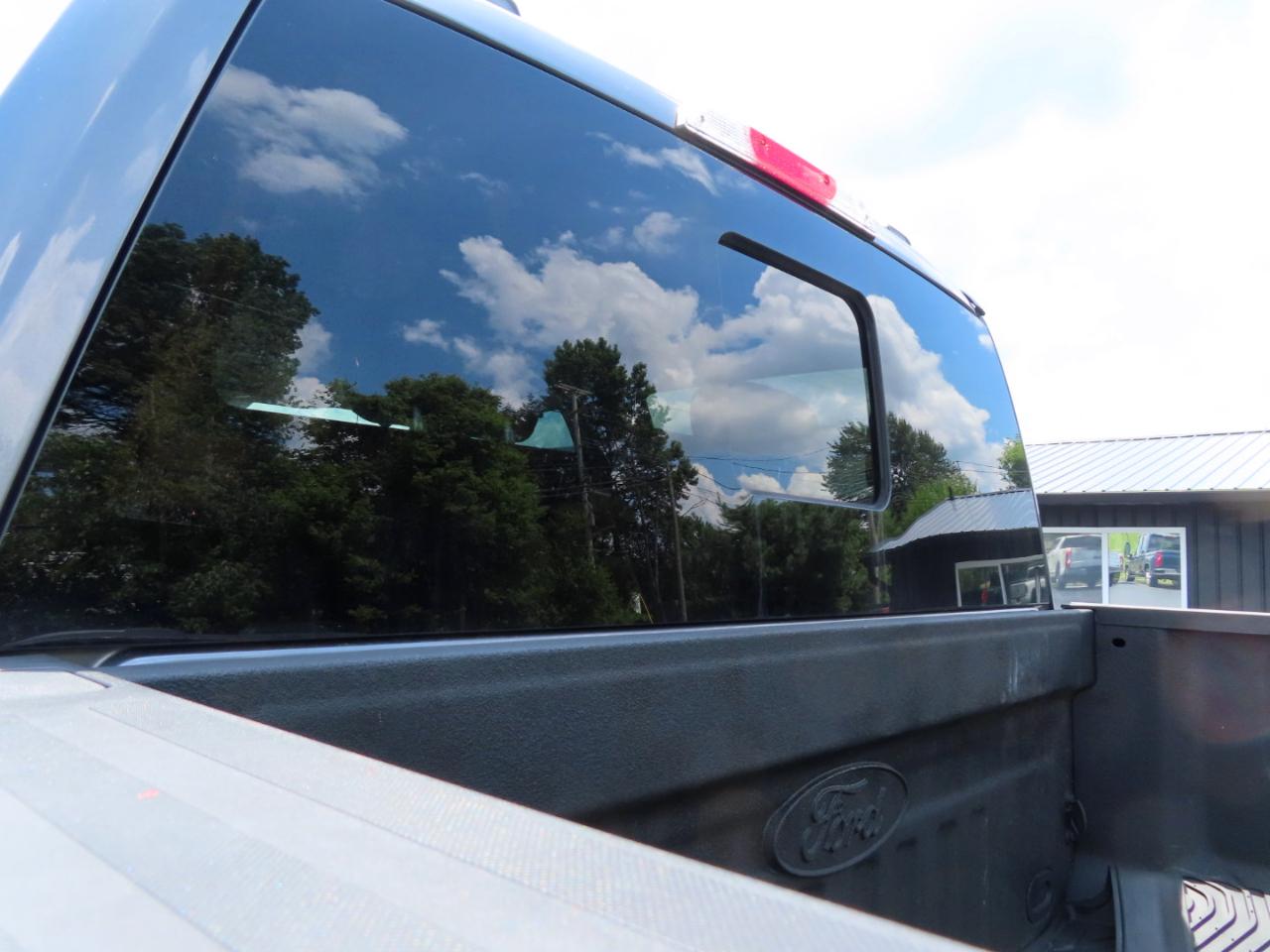 Ford Super Duty F-250 SRW Lariat 4WD Crew Cab 8' Box 2021