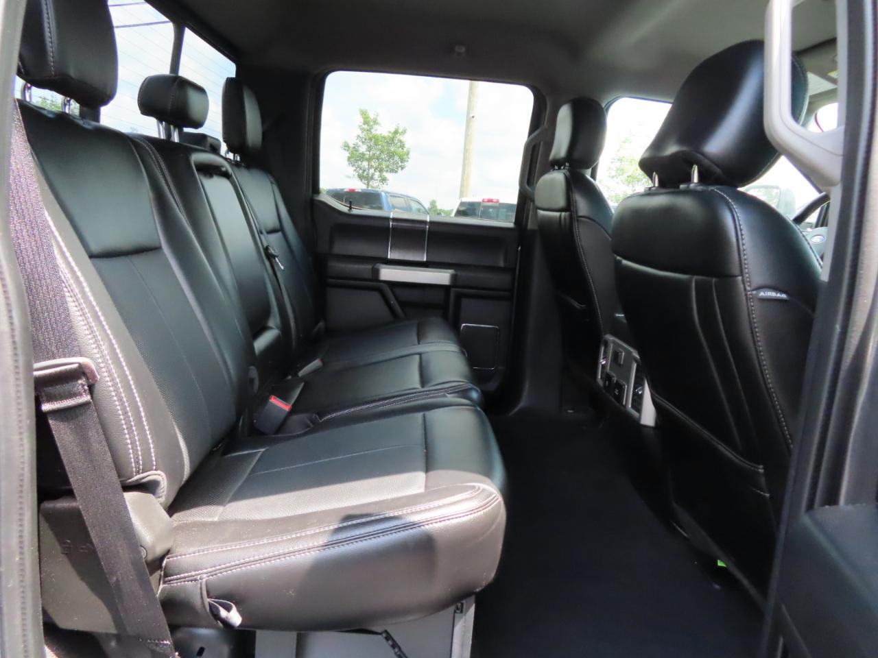 Ford Super Duty F-250 SRW Lariat 4WD Crew Cab 8' Box 2021