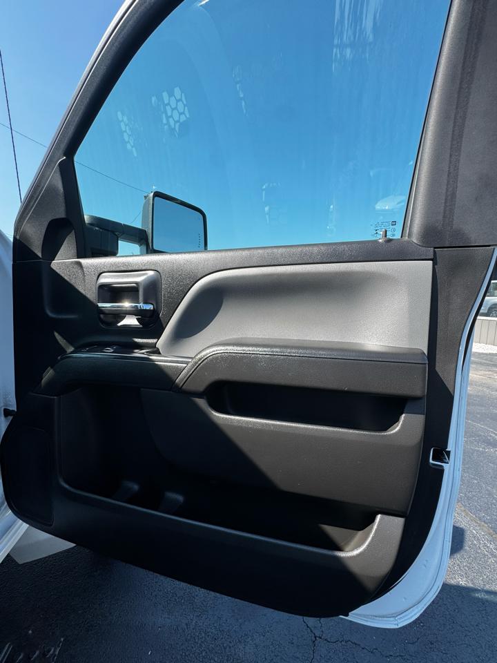 Chevrolet Silverado MD 2WD Reg Cab Work Truck 2022