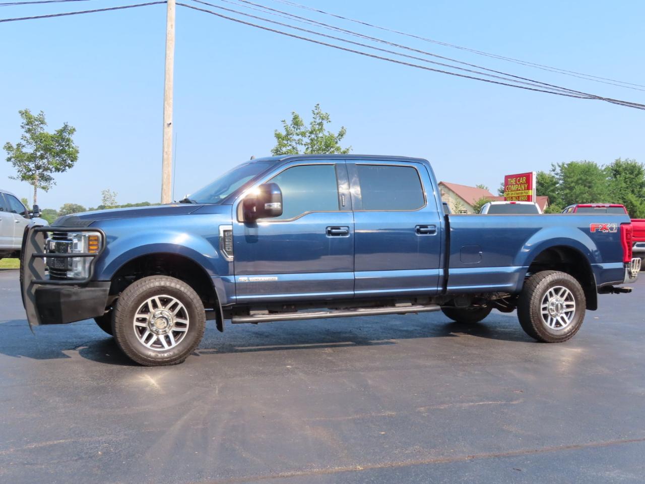 Ford Super Duty F-250 SRW Lariat 4WD Crew Cab 8' Box 2019