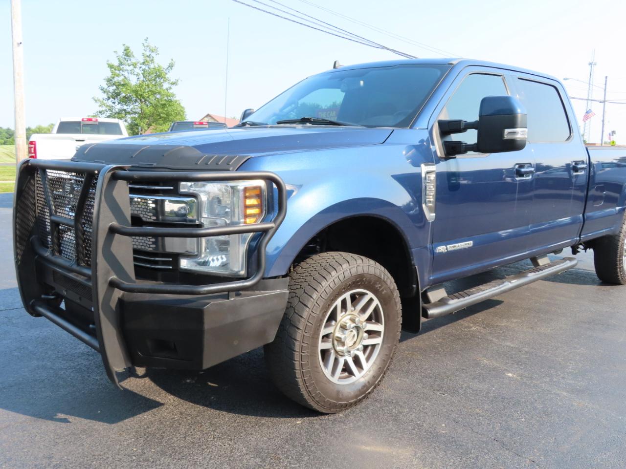 Ford Super Duty F-250 SRW Lariat 4WD Crew Cab 8' Box 2019
