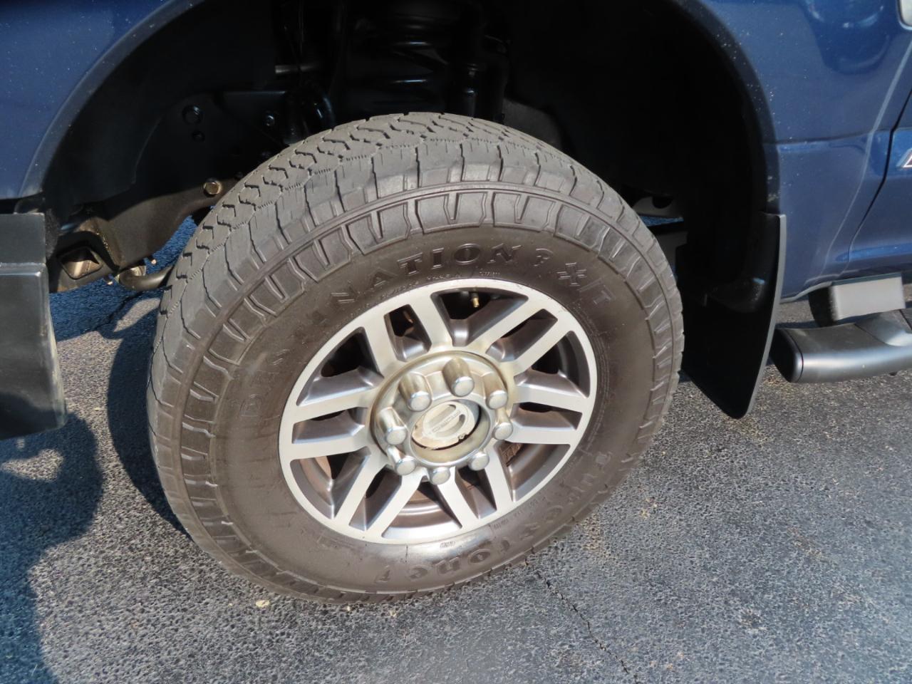 Ford Super Duty F-250 SRW Lariat 4WD Crew Cab 8' Box 2019