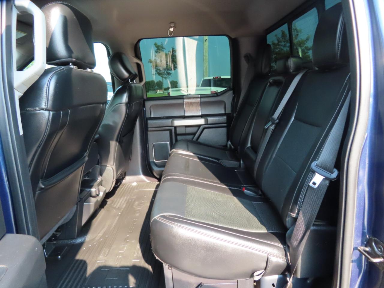 Ford Super Duty F-250 SRW Lariat 4WD Crew Cab 8' Box 2019