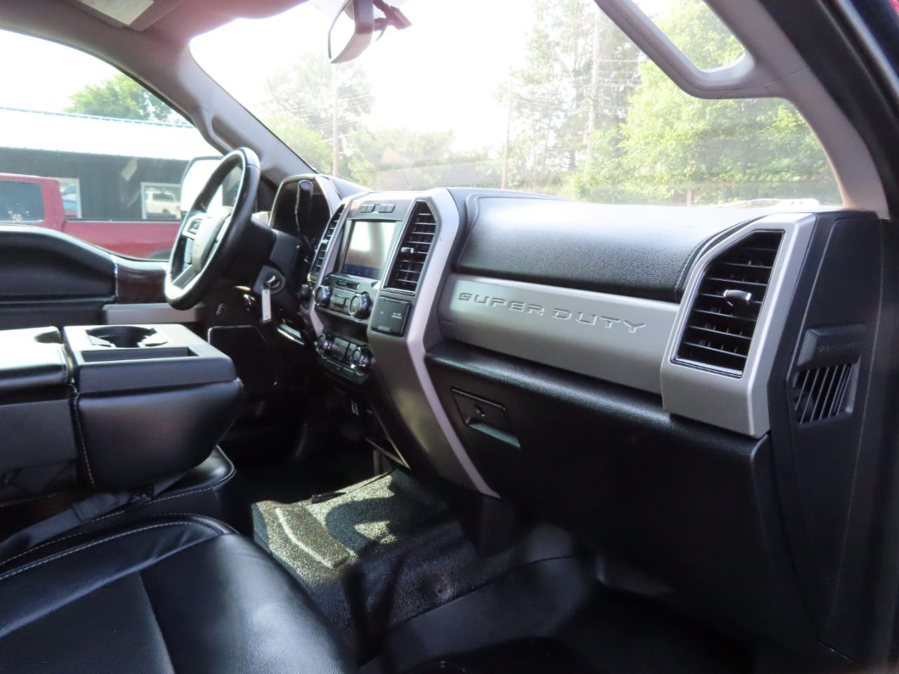 Ford Super Duty F-250 SRW Lariat 4WD Crew Cab 8' Box 2019
