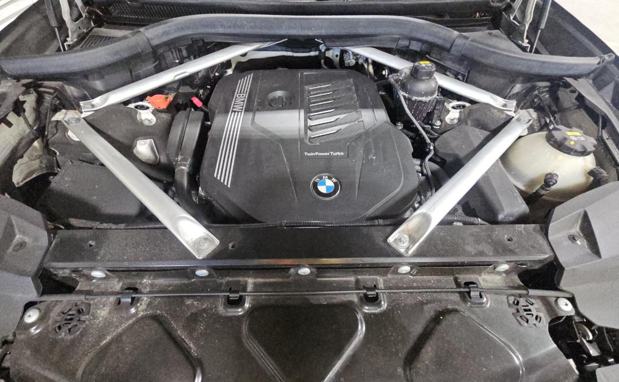 BMW X7 xDrive40i Sports Activity Vehicle 2020