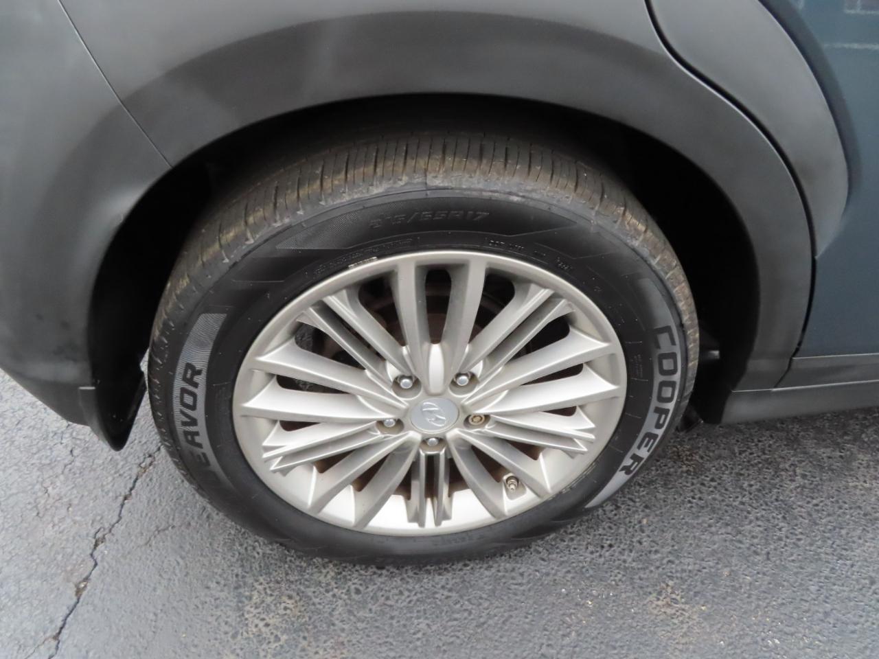 Hyundai Kona SEL Auto FWD 2019
