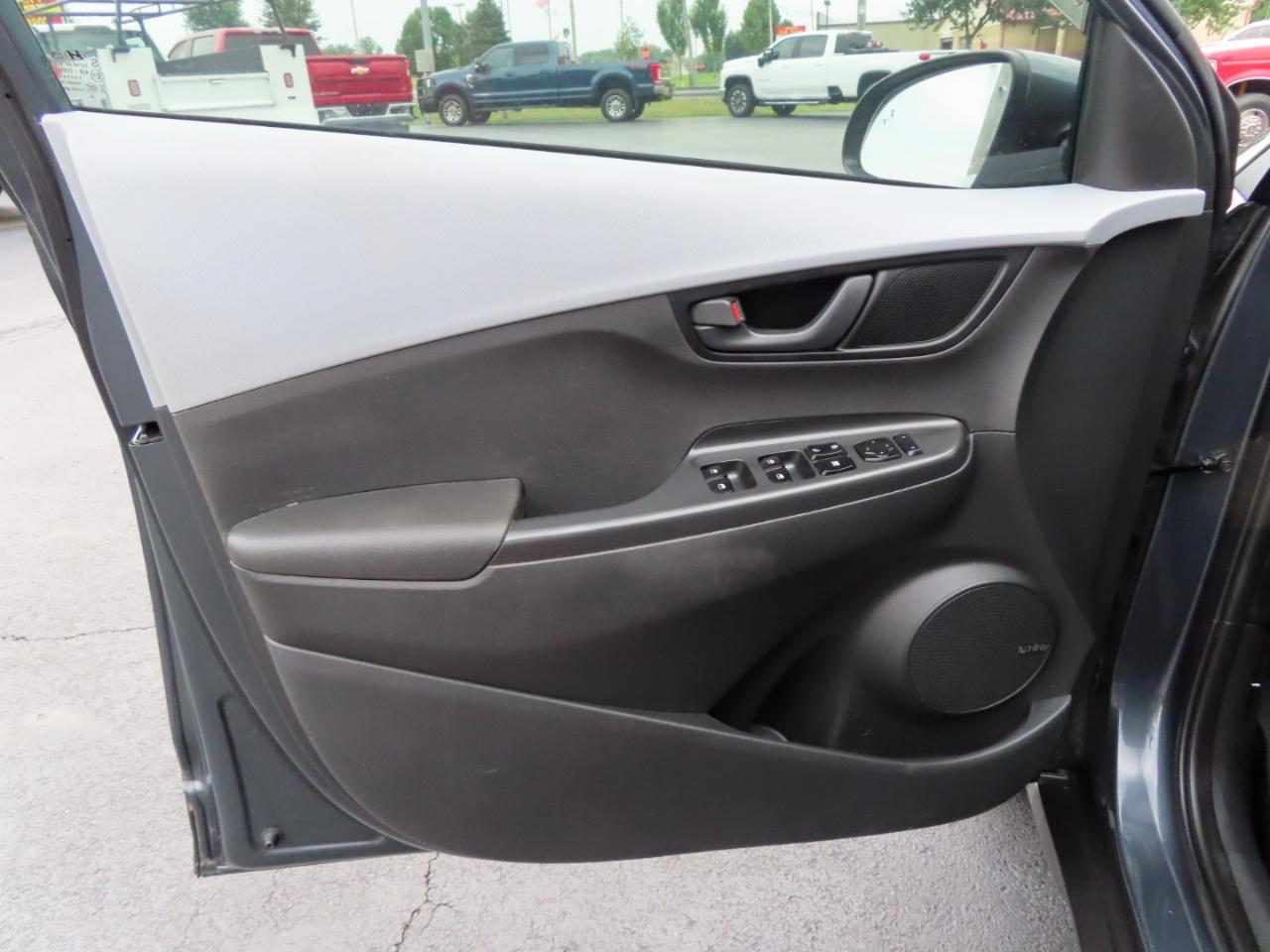 Hyundai Kona SEL Auto FWD 2019