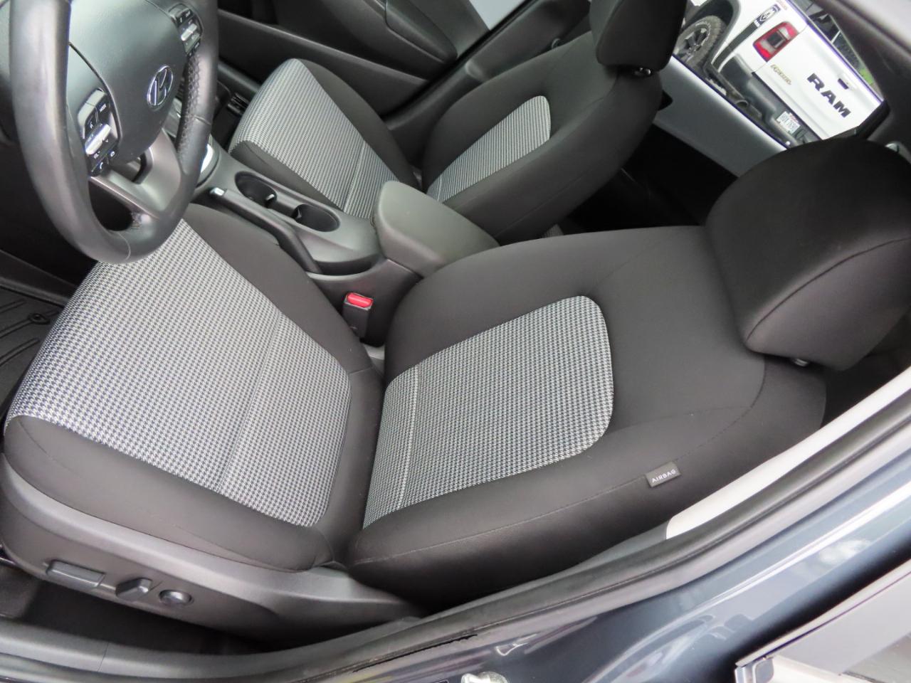 Hyundai Kona SEL Auto FWD 2019