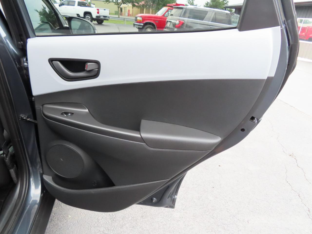 Hyundai Kona SEL Auto FWD 2019