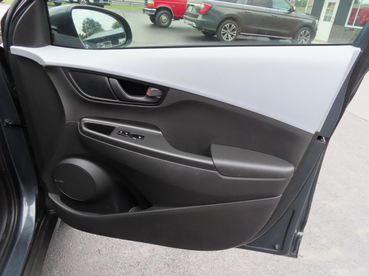 Hyundai Kona SEL Auto FWD 2019