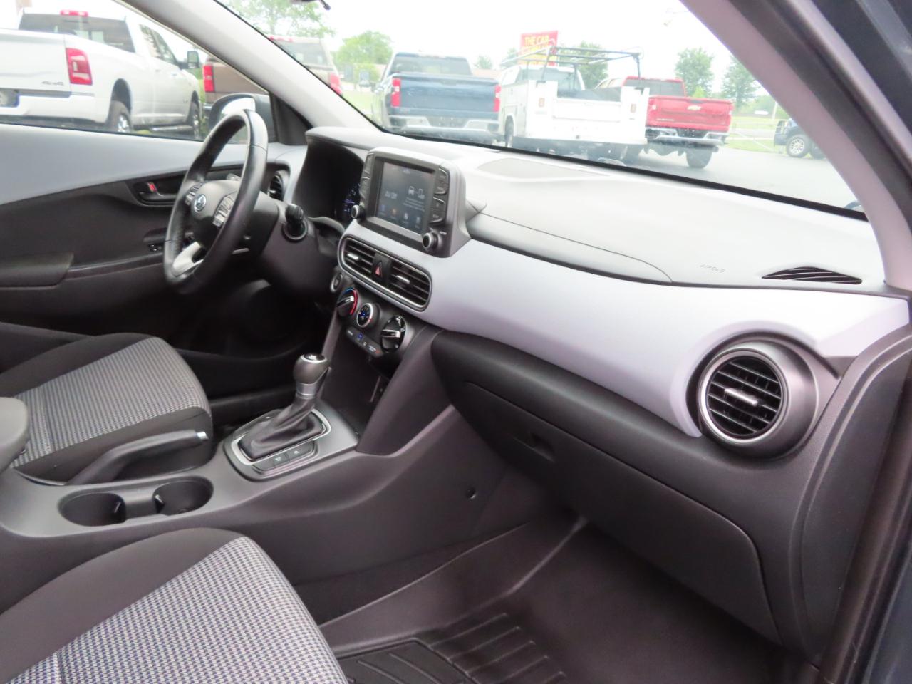 Hyundai Kona SEL Auto FWD 2019