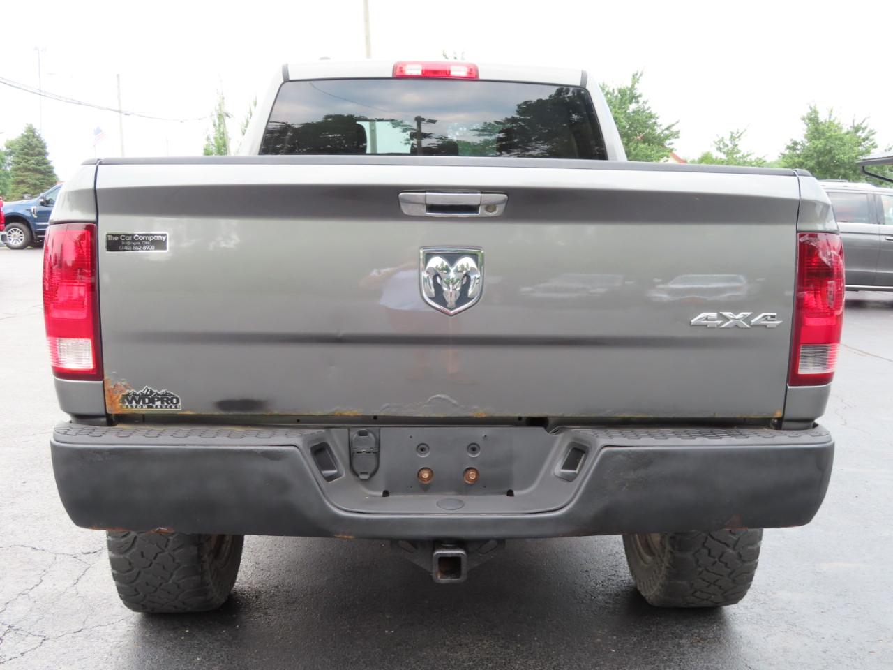 RAM 1500 4WD Quad Cab 140.5" Express 2013