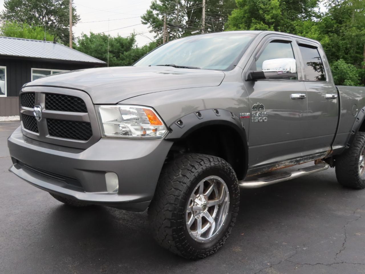 RAM 1500 4WD Quad Cab 140.5" Express 2013