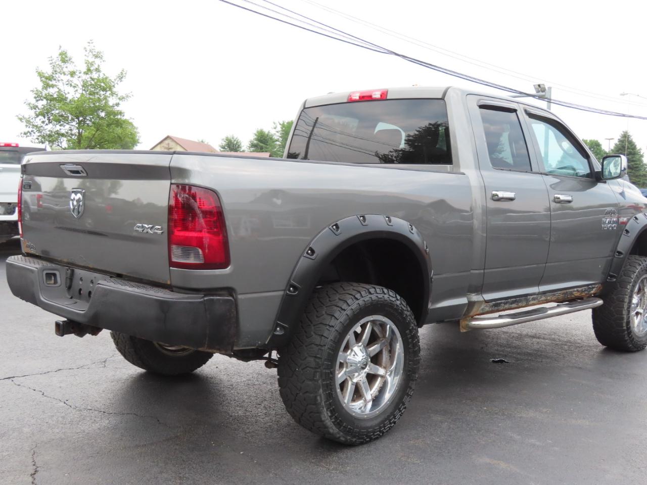 RAM 1500 4WD Quad Cab 140.5" Express 2013